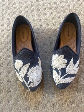 Birdies Limited Edition Navy Pointed Loafers with White Floral Embroidery